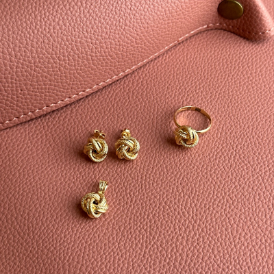 Gold Jewelry Set
