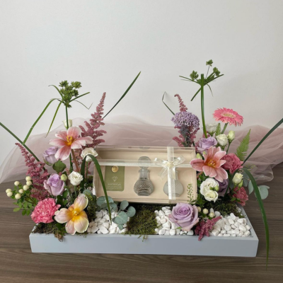 Special Rose Tray with Half Lira + Bukhoor + Musk