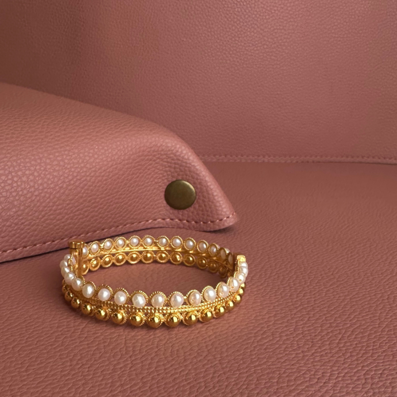Girls’ Pearl Bracelets