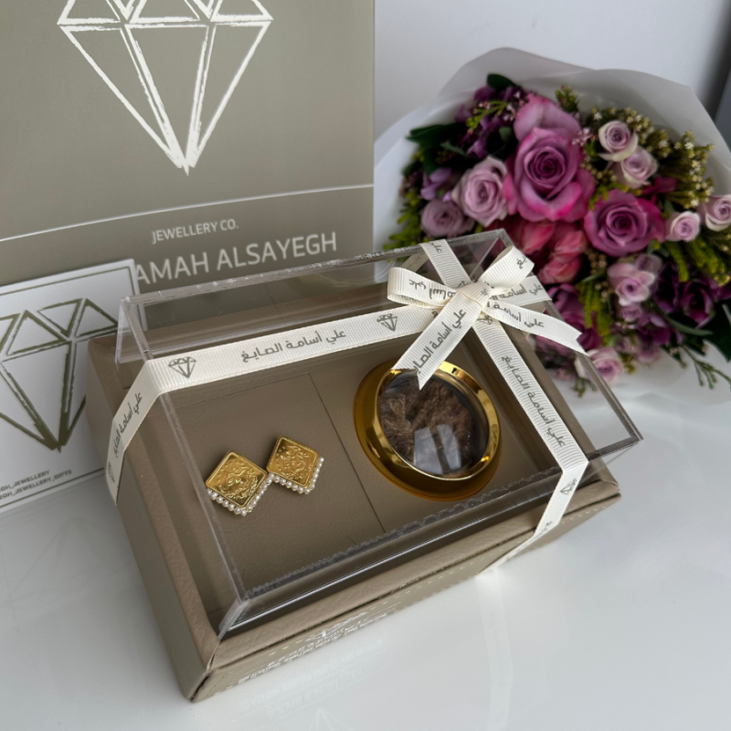 Half Lira Earrings with Pearl and Bukhoor