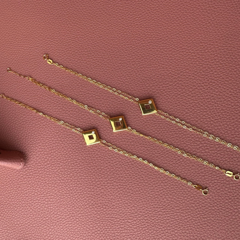 21K Gold Bracelet with Diamonds