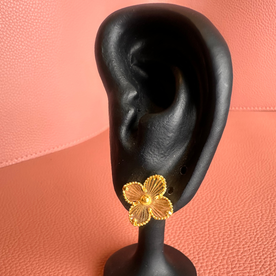 Flower Earrings (Medical Clip)