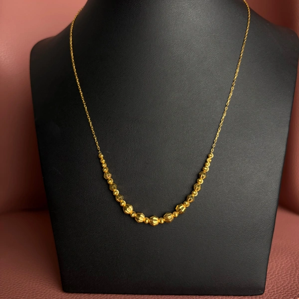 G Necklace 