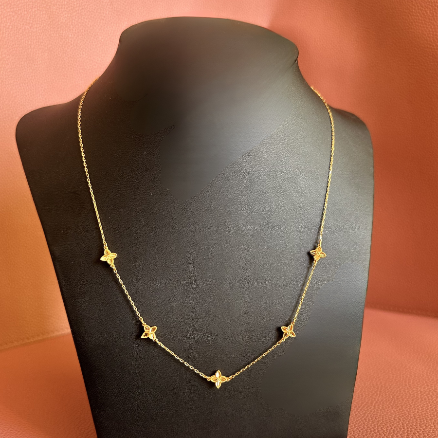 5 Flowers Necklace 