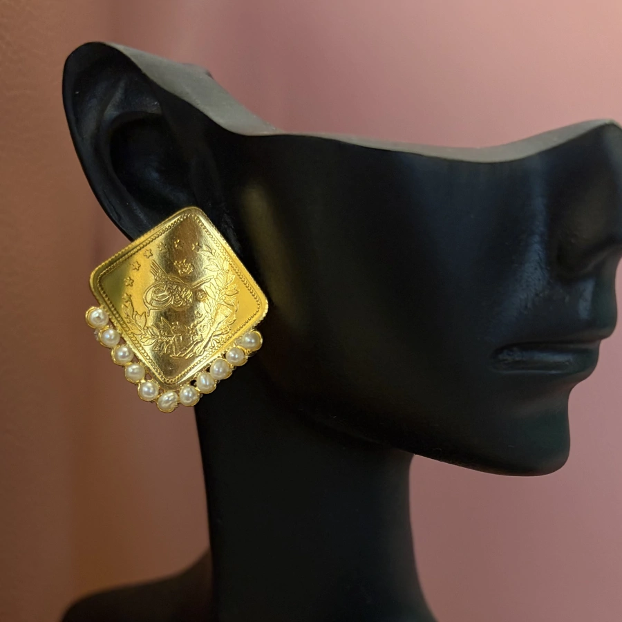Curve Earrings 