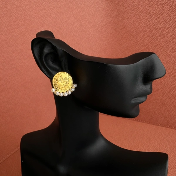Original Rounded Bent 1/4 Lira With Pearl